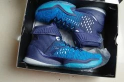 China&Sport Klay Thompson KT3 Professional Basketball Shoes - "Make It Rain" 11 China&Sport Klay Thompson KT3 Professional Basketball Shoes - "Make It Rain" -Li-Ning Shop 11741101 4 5